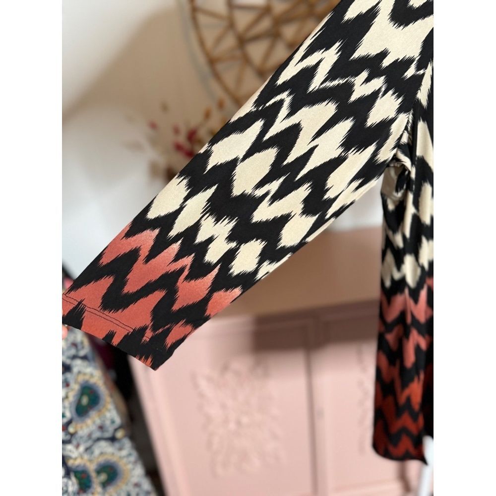 Women's Susan‎ Graver Top, Size M, Black & Orange - Picture 3 of 5